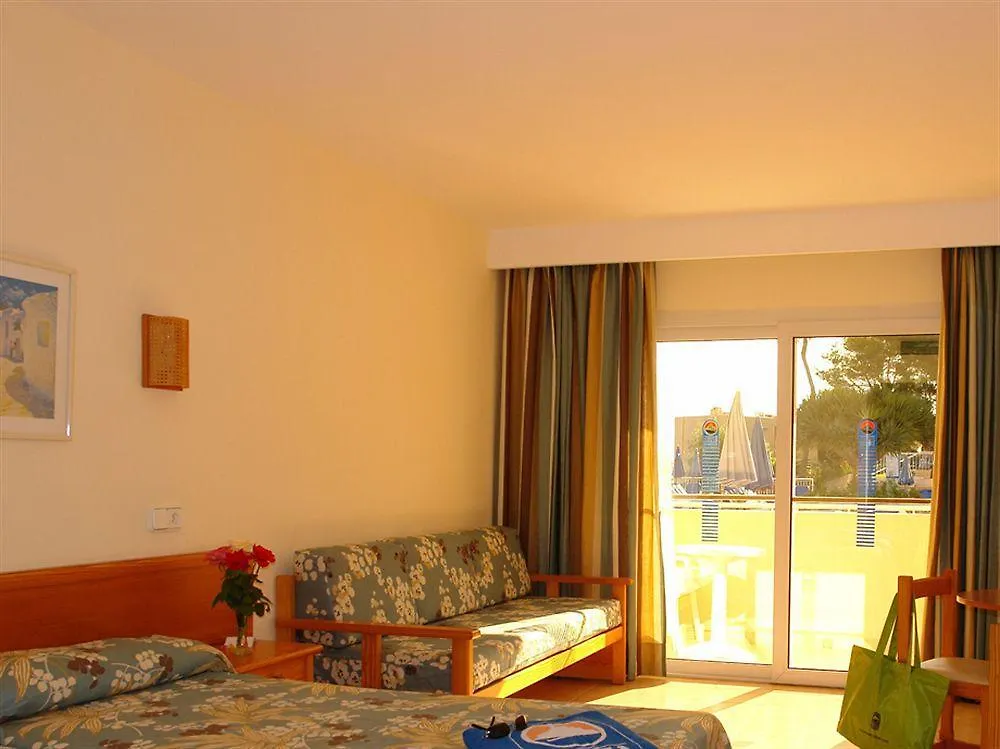 Invisa Hotel Club Cala Blanca Playa DPlaya Des Figueral